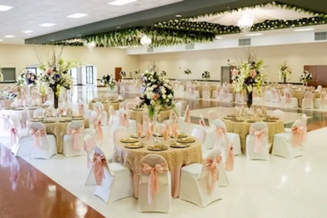 las fuentes banquet hall