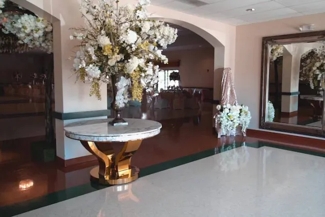 las fuentes banquet hall