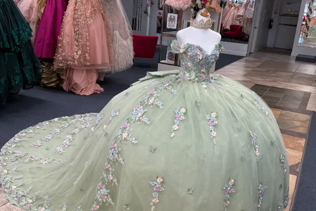 House of Quinceañeras San Antonio TX