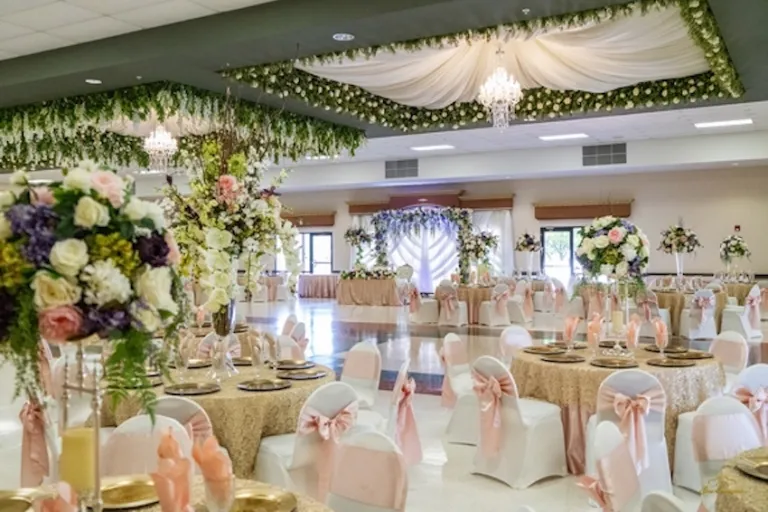 las fuentes banquet hall