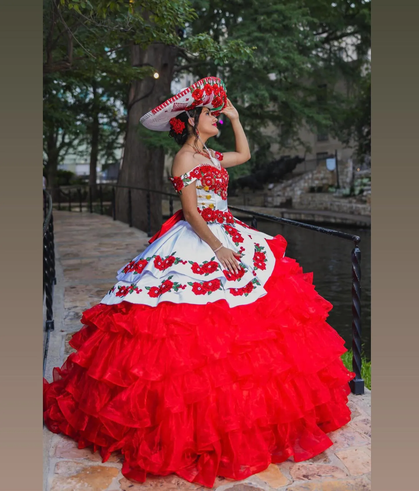 Alamo Bridal and Quinceañeras