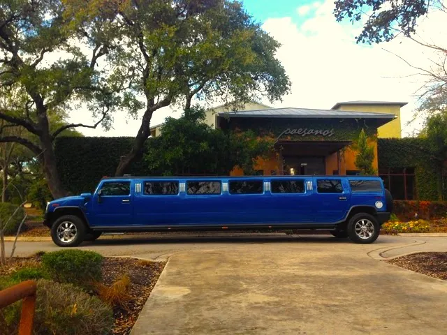 blue hummer limo