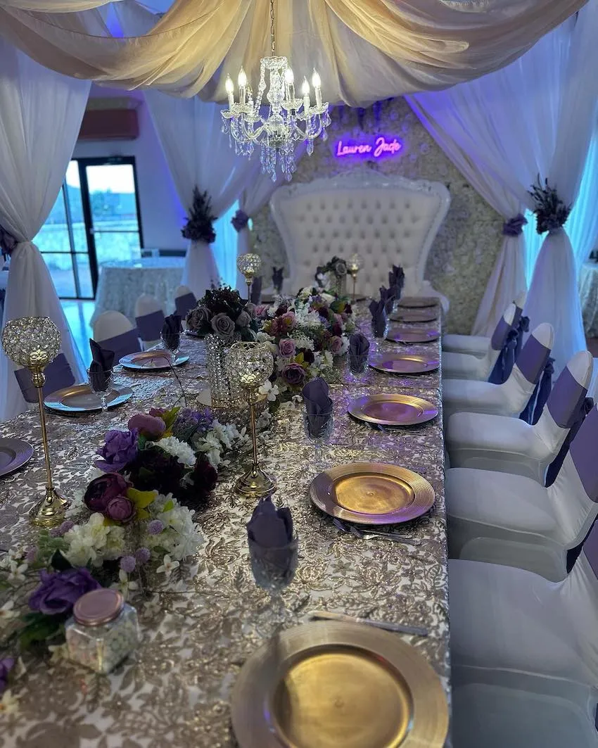 las fuentes banquet hall head table